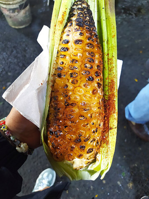 streetside grill for fixing roasted corn