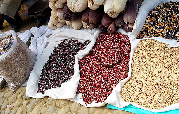 assortment of mercado shelled beans